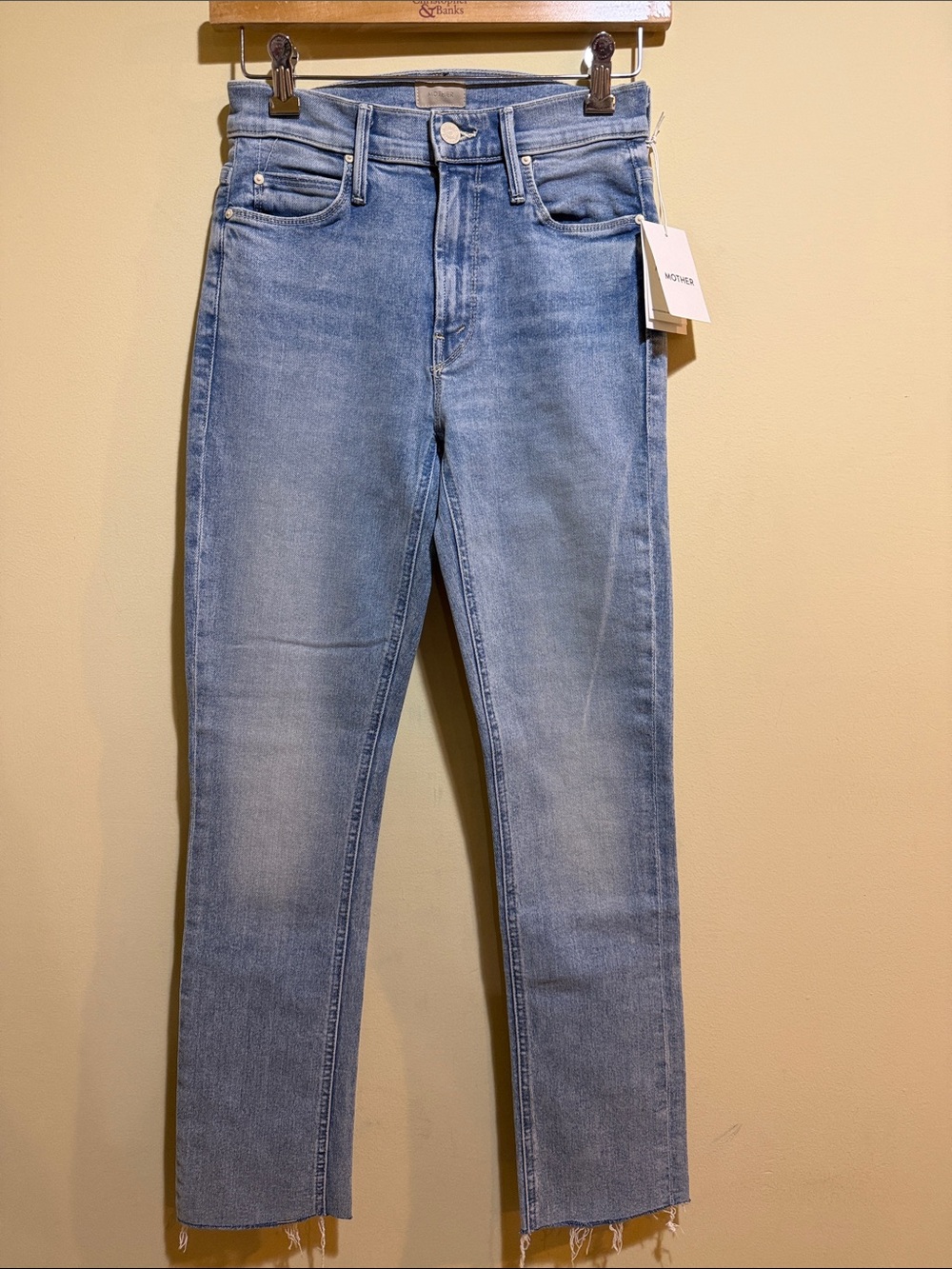 Women’s New Mother Mid Rise Dazzler Ankle Fray Wash Reading By The Pool Jeans - Picture 4 of 12